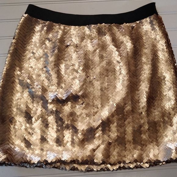 NWT DKNYC sequin mini skirt! - Picture 6 of 6
